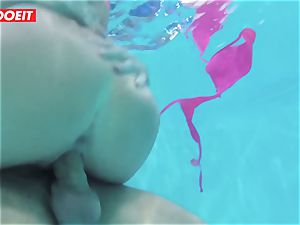 LETSDOEIT - ultra-kinky couple Has insane hook-up at The Pool